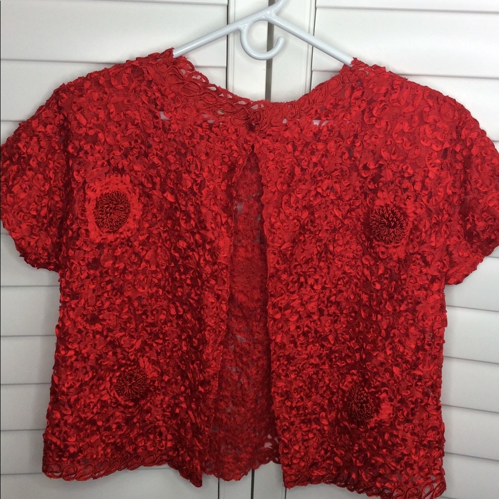 🚫Sold🚫Gorgeous Red Lace Ribbon Holiday Jacket
